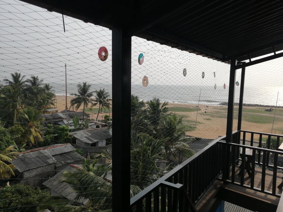 Le Petit Hotel & Restaurant Negombo Esterno foto